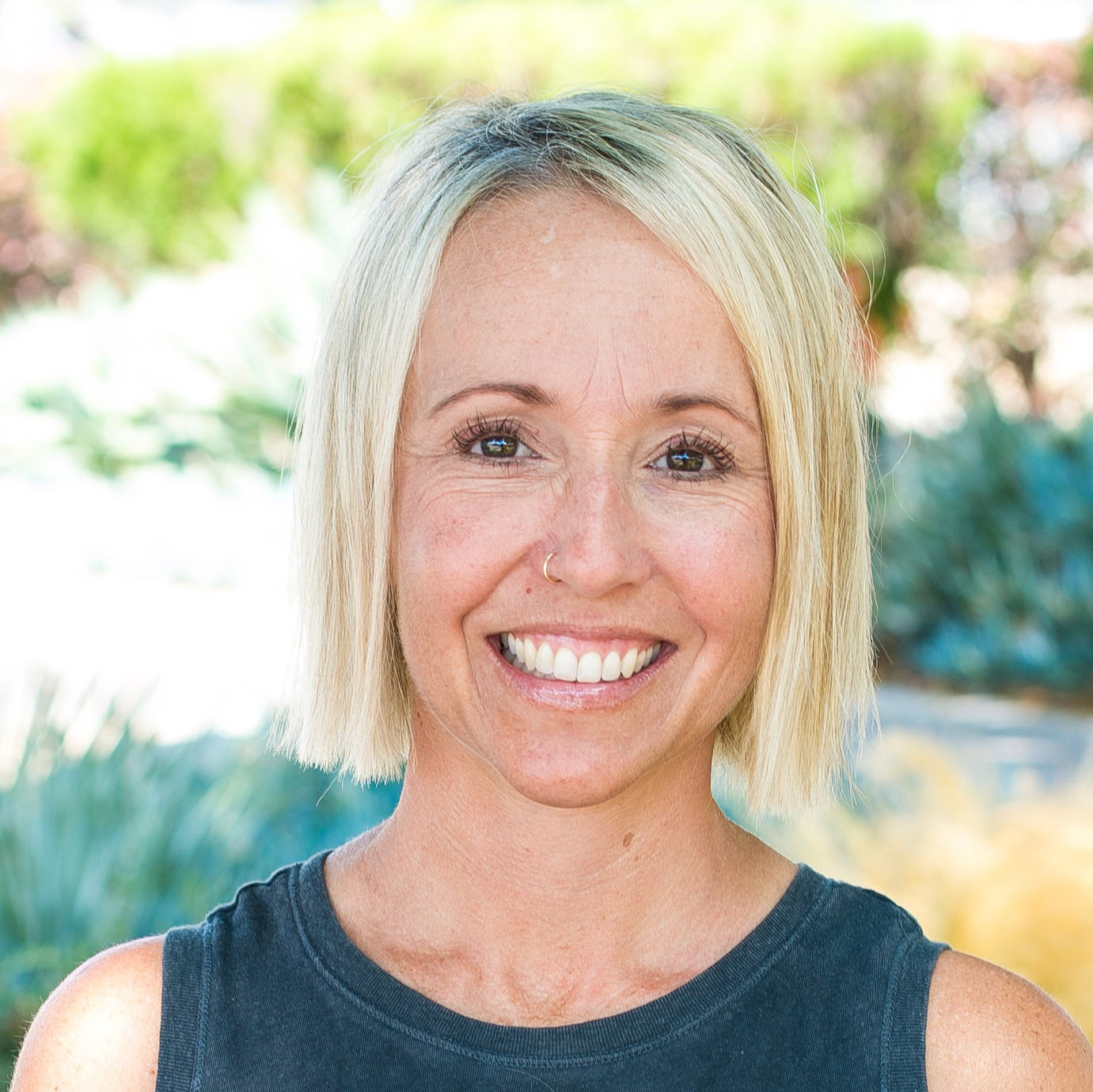 DAWNIELLE HODGMAN